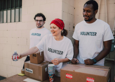 Valor Never Alone volunteers